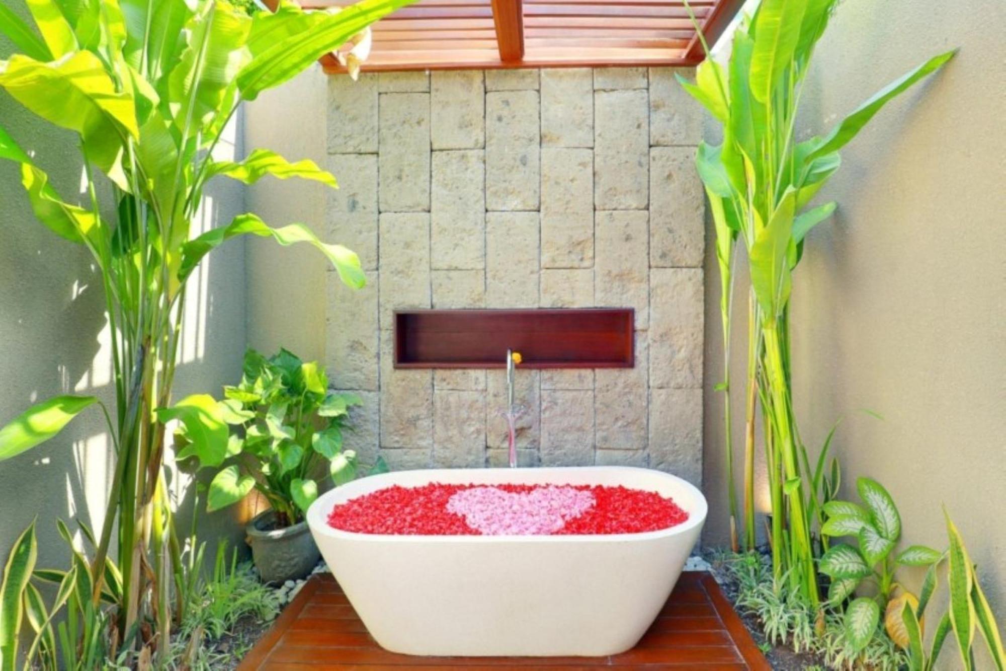 Kecapi Villa Seminyak By Ini Vie Hospitality Εξωτερικό φωτογραφία