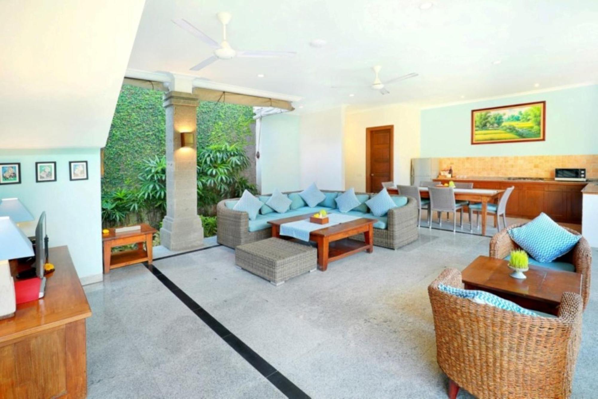 Kecapi Villa Seminyak By Ini Vie Hospitality Εξωτερικό φωτογραφία